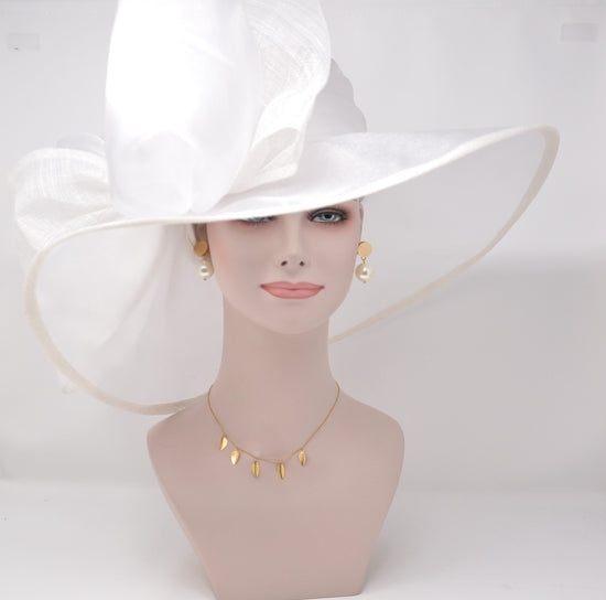 White Wide Brim Kentucky Derby Hat,Ascot Hat for Wedding & Tea Party, Garden Party Hat, Mother of the Bride, Church