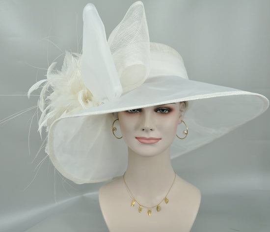 White Feather Flower Derby Hat: Wide Brim Sinamay Organza