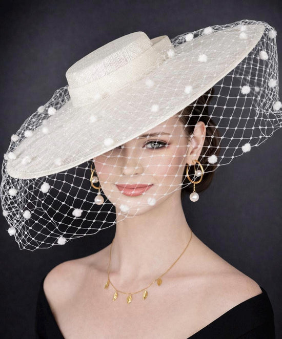 White Wide Brim Fascinator Hat with Veil 18 Inch Sinamay Ascot Hat for Wedding Race Day Mother of the Bride